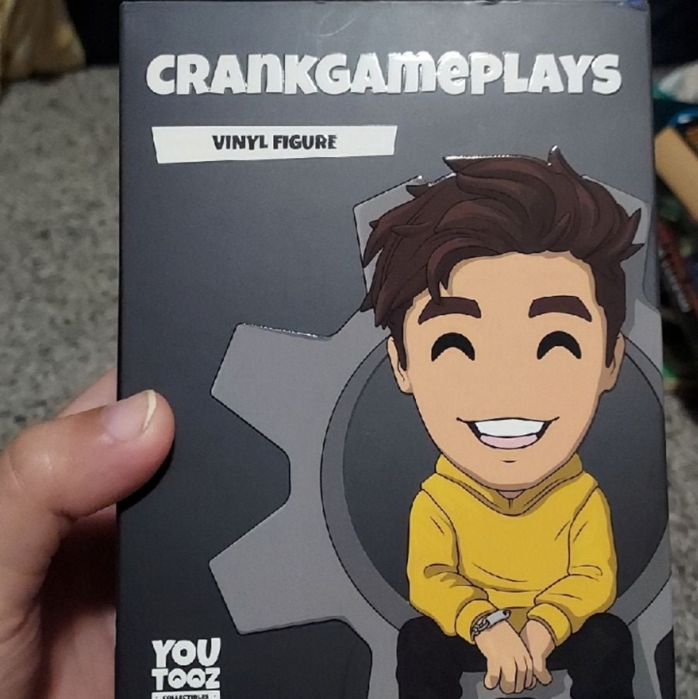 Youtooz Crank Game Plays Vinyl Figure